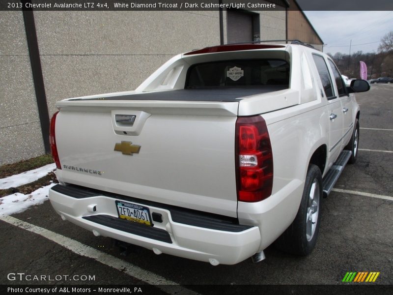 White Diamond Tricoat / Dark Cashmere/Light Cashmere 2013 Chevrolet Avalanche LTZ 4x4