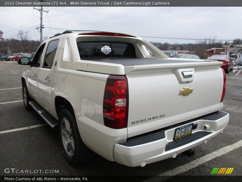 White Diamond Tricoat / Dark Cashmere/Light Cashmere 2013 Chevrolet Avalanche LTZ 4x4