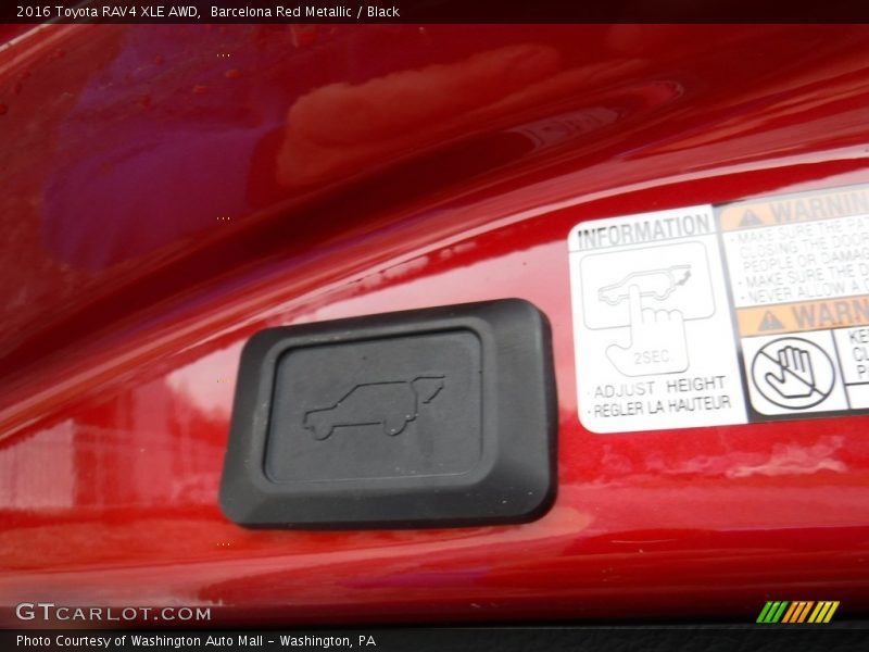 Barcelona Red Metallic / Black 2016 Toyota RAV4 XLE AWD