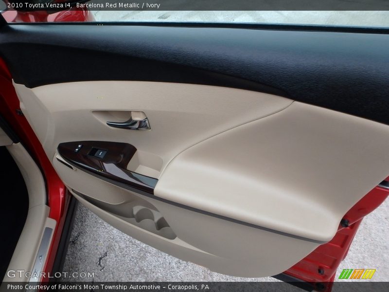 Barcelona Red Metallic / Ivory 2010 Toyota Venza I4