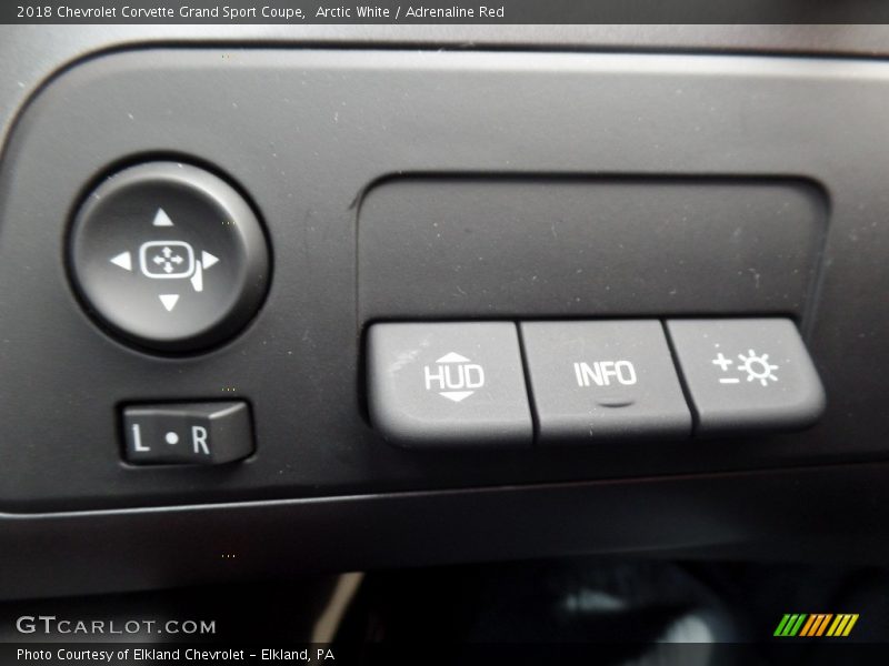 Arctic White / Adrenaline Red 2018 Chevrolet Corvette Grand Sport Coupe