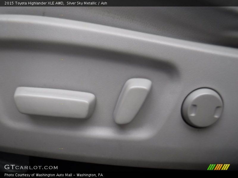 Silver Sky Metallic / Ash 2015 Toyota Highlander XLE AWD