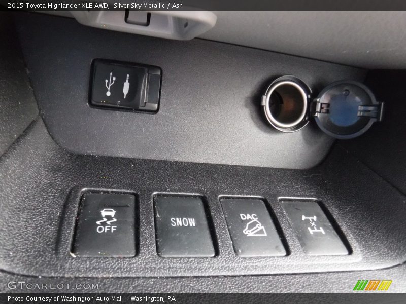 Silver Sky Metallic / Ash 2015 Toyota Highlander XLE AWD