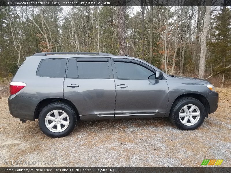 Magnetic Gray Metallic / Ash 2010 Toyota Highlander SE 4WD