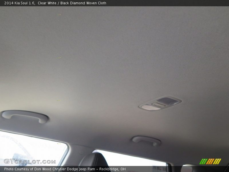 Clear White / Black Diamond Woven Cloth 2014 Kia Soul 1.6