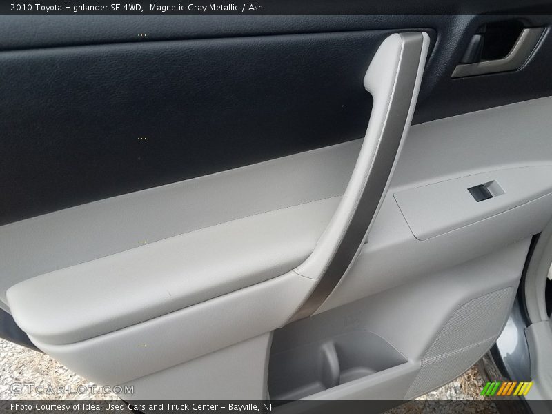 Magnetic Gray Metallic / Ash 2010 Toyota Highlander SE 4WD
