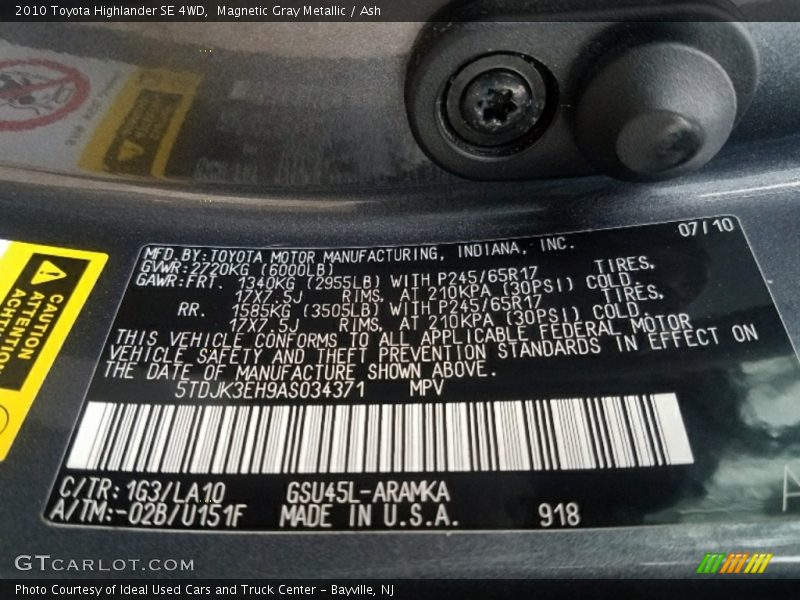Magnetic Gray Metallic / Ash 2010 Toyota Highlander SE 4WD