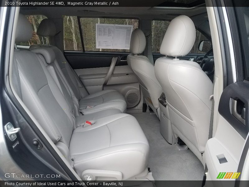 Magnetic Gray Metallic / Ash 2010 Toyota Highlander SE 4WD