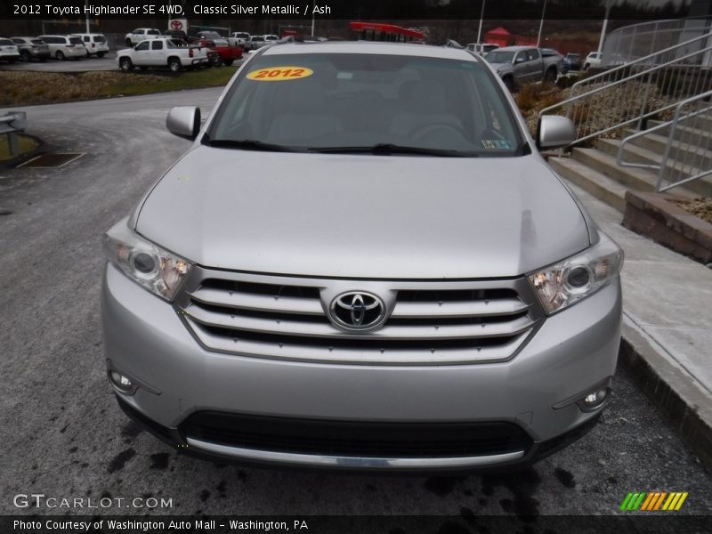 Classic Silver Metallic / Ash 2012 Toyota Highlander SE 4WD