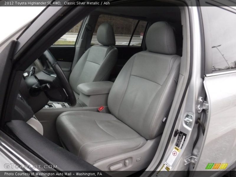 Classic Silver Metallic / Ash 2012 Toyota Highlander SE 4WD
