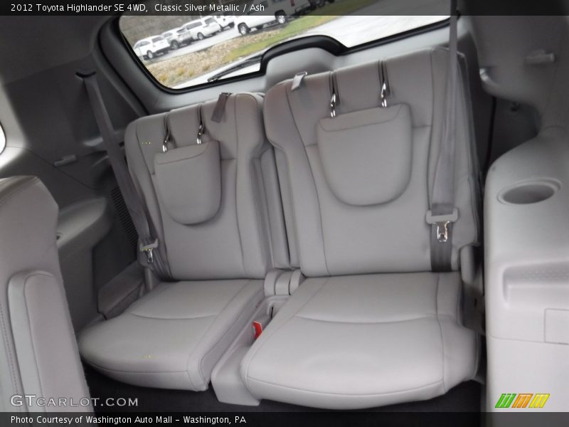 Classic Silver Metallic / Ash 2012 Toyota Highlander SE 4WD