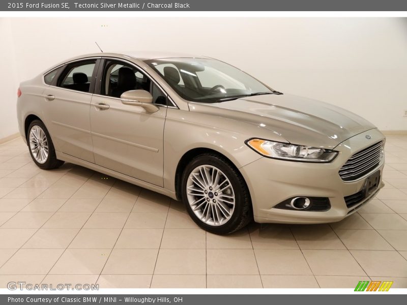 Tectonic Silver Metallic / Charcoal Black 2015 Ford Fusion SE