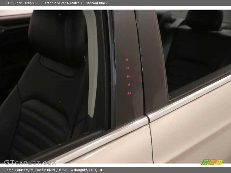 Tectonic Silver Metallic / Charcoal Black 2015 Ford Fusion SE