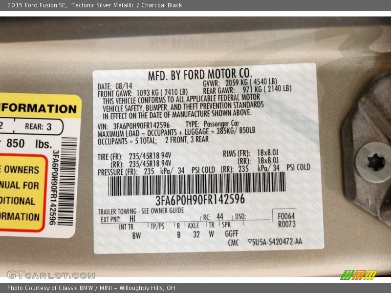Tectonic Silver Metallic / Charcoal Black 2015 Ford Fusion SE