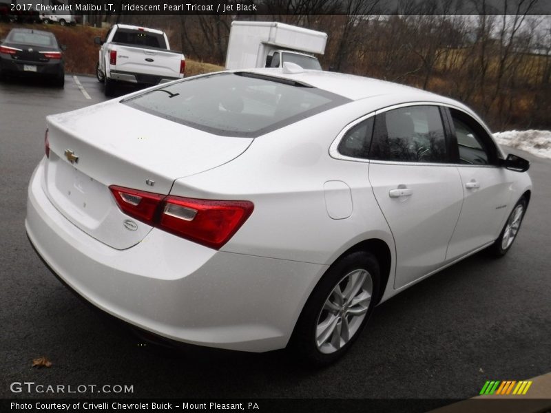 Iridescent Pearl Tricoat / Jet Black 2017 Chevrolet Malibu LT