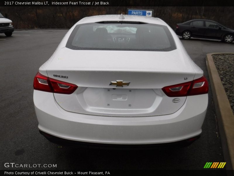 Iridescent Pearl Tricoat / Jet Black 2017 Chevrolet Malibu LT