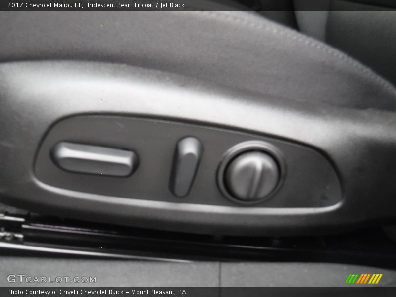 Iridescent Pearl Tricoat / Jet Black 2017 Chevrolet Malibu LT