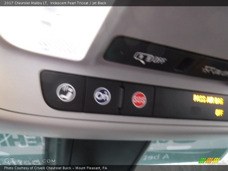 Iridescent Pearl Tricoat / Jet Black 2017 Chevrolet Malibu LT