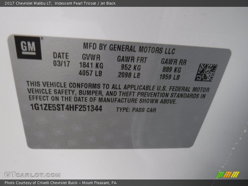 Iridescent Pearl Tricoat / Jet Black 2017 Chevrolet Malibu LT