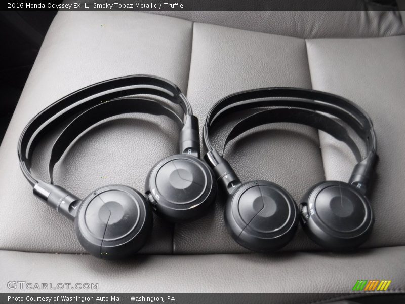 Smoky Topaz Metallic / Truffle 2016 Honda Odyssey EX-L