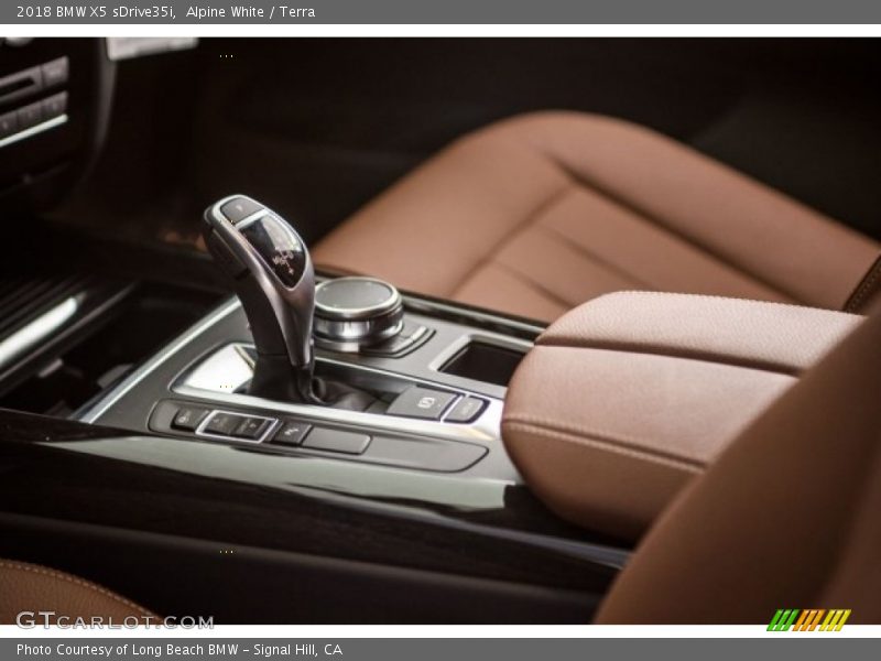 Alpine White / Terra 2018 BMW X5 sDrive35i