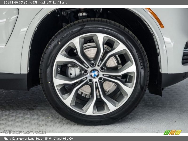 Alpine White / Terra 2018 BMW X5 sDrive35i
