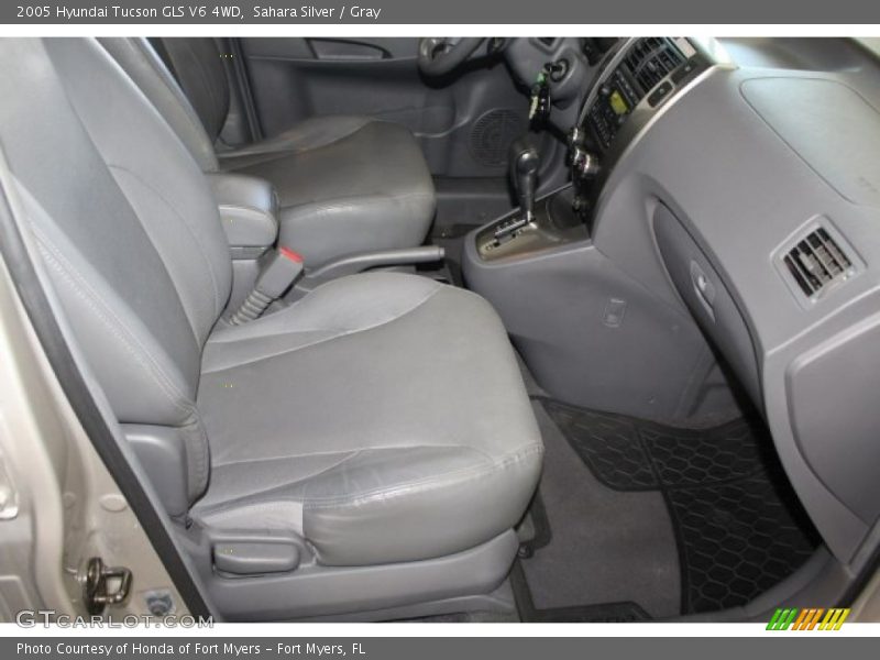 Sahara Silver / Gray 2005 Hyundai Tucson GLS V6 4WD