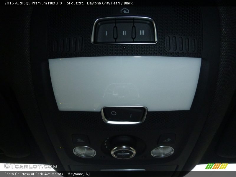 Daytona Gray Pearl / Black 2016 Audi SQ5 Premium Plus 3.0 TFSI quattro