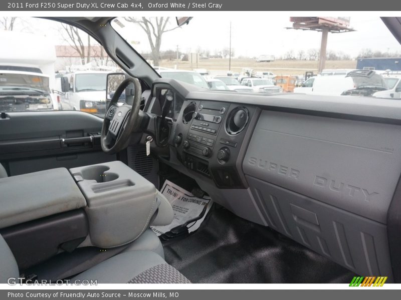 Oxford White / Steel Gray 2011 Ford F250 Super Duty XL Crew Cab 4x4