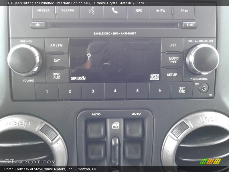 Granite Crystal Metallic / Black 2018 Jeep Wrangler Unlimited Freedom Edition 4X4