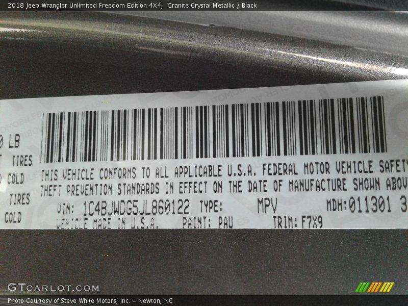 Granite Crystal Metallic / Black 2018 Jeep Wrangler Unlimited Freedom Edition 4X4