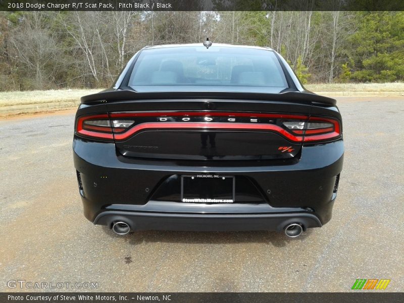 Pitch Black / Black 2018 Dodge Charger R/T Scat Pack