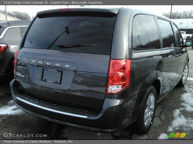 Granite Pearl / Black/Light Graystone 2018 Dodge Grand Caravan SE