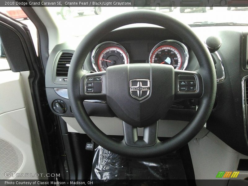 Granite Pearl / Black/Light Graystone 2018 Dodge Grand Caravan SE
