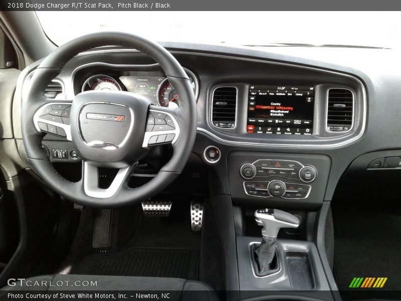 Pitch Black / Black 2018 Dodge Charger R/T Scat Pack