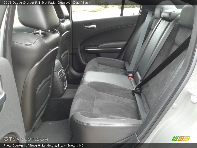 Destroyer Gray / Black 2018 Dodge Charger R/T Scat Pack