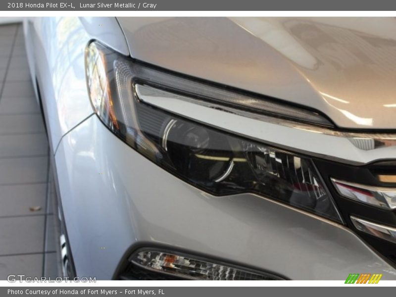 Lunar Silver Metallic / Gray 2018 Honda Pilot EX-L