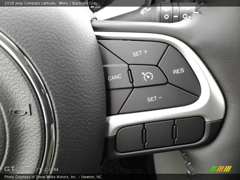 White / Black/Ski Gray 2018 Jeep Compass Latitude