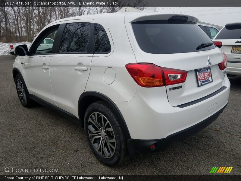 Diamond White / Black 2017 Mitsubishi Outlander Sport SE AWC