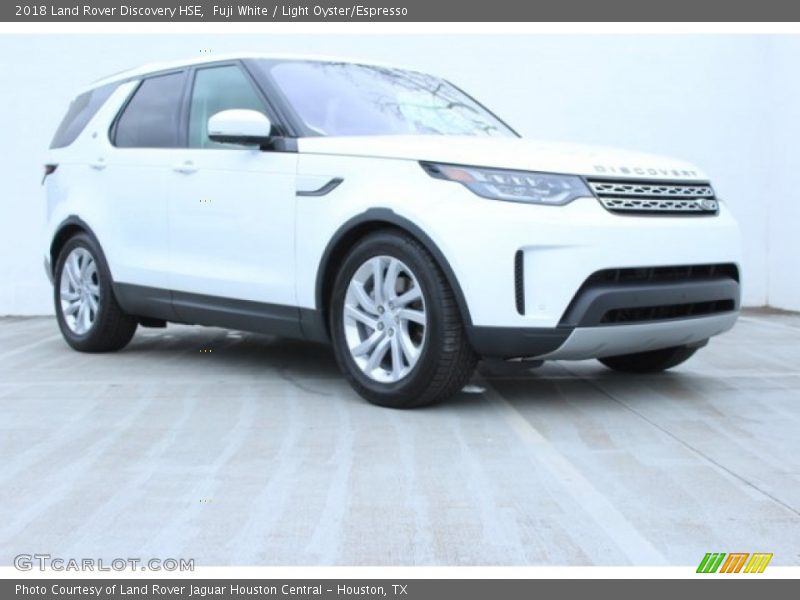 Fuji White / Light Oyster/Espresso 2018 Land Rover Discovery HSE