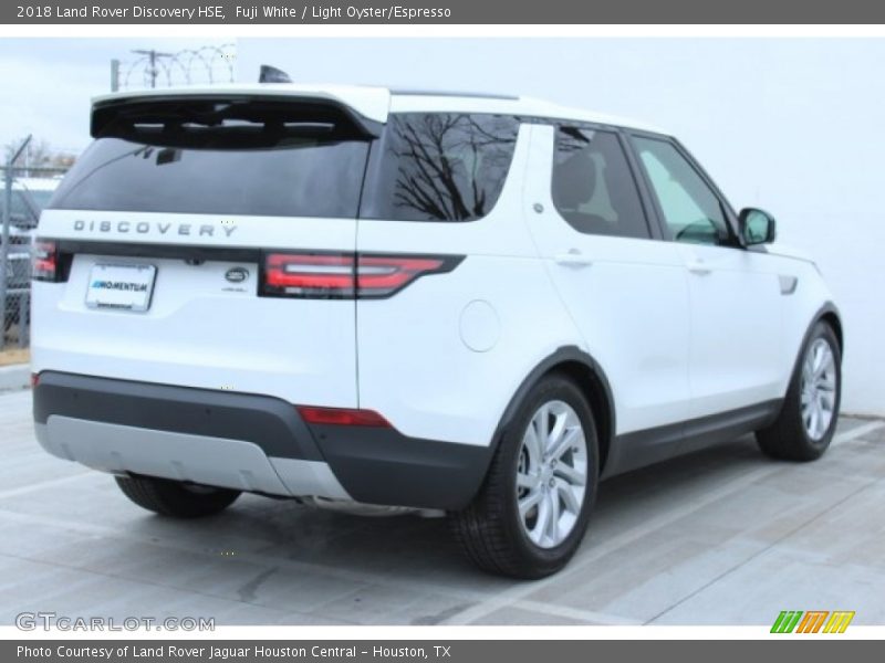 Fuji White / Light Oyster/Espresso 2018 Land Rover Discovery HSE