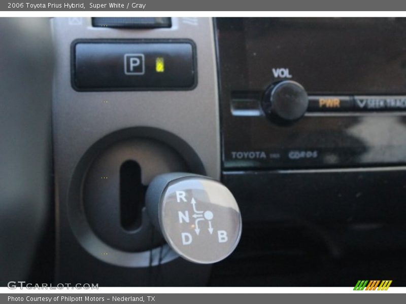 Super White / Gray 2006 Toyota Prius Hybrid