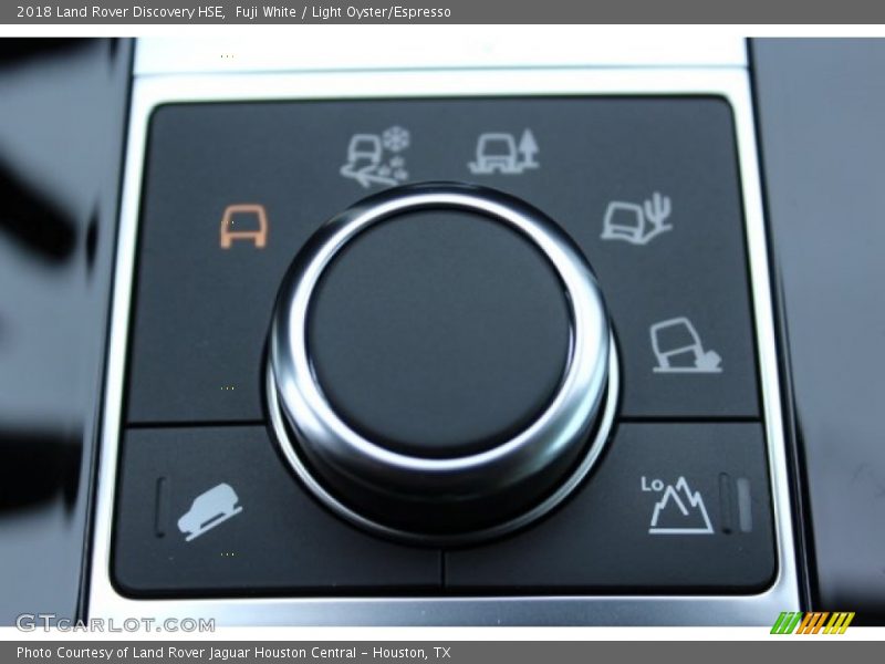 Fuji White / Light Oyster/Espresso 2018 Land Rover Discovery HSE