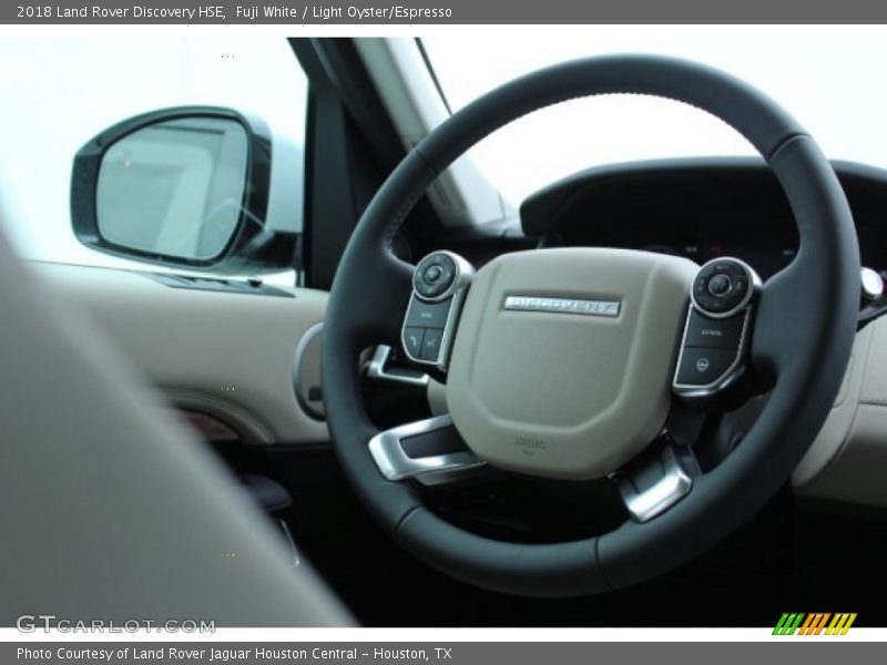 Fuji White / Light Oyster/Espresso 2018 Land Rover Discovery HSE