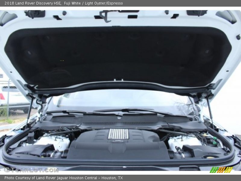 Fuji White / Light Oyster/Espresso 2018 Land Rover Discovery HSE