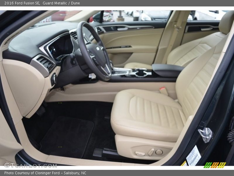 Guard Metallic / Dune 2016 Ford Fusion SE