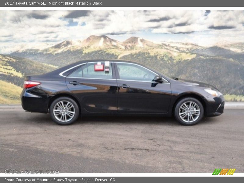 Midnight Black Metallic / Black 2017 Toyota Camry SE