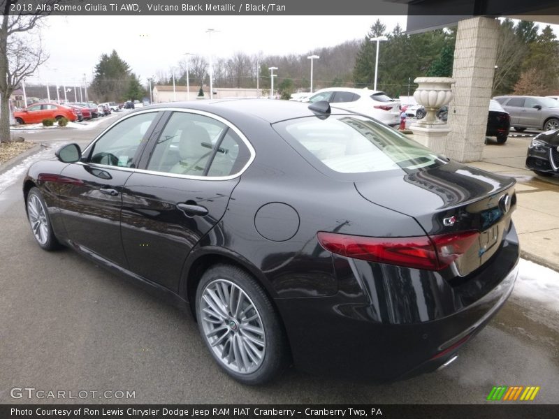Vulcano Black Metallic / Black/Tan 2018 Alfa Romeo Giulia Ti AWD