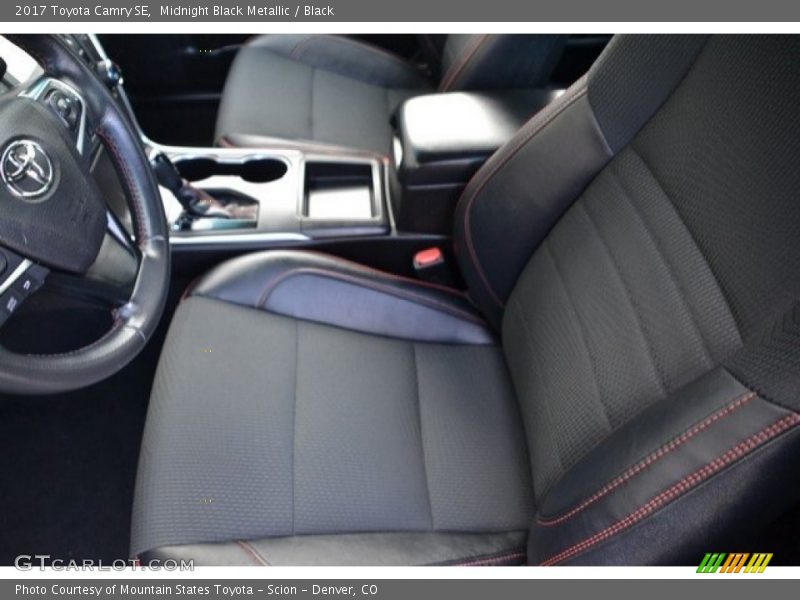 Midnight Black Metallic / Black 2017 Toyota Camry SE