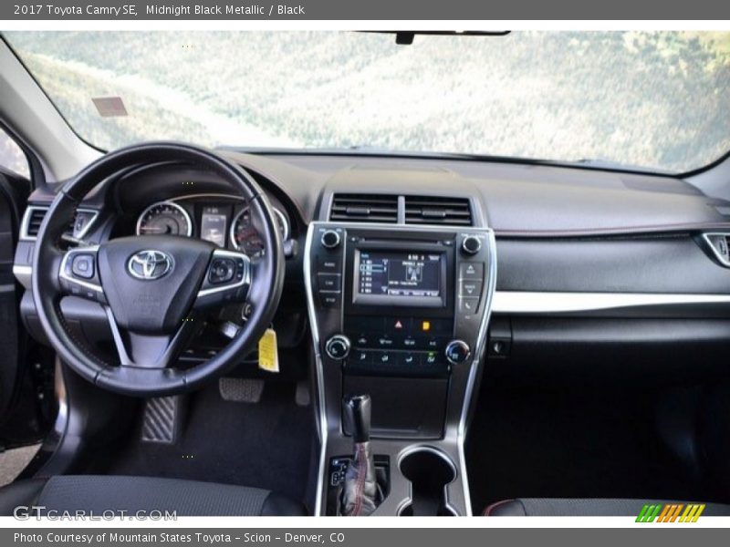 Midnight Black Metallic / Black 2017 Toyota Camry SE